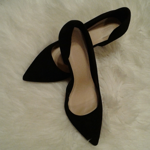 Forever 21 Faux Suede Pumps - Picture 2 of 4